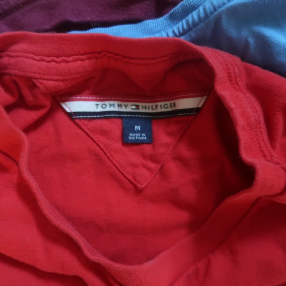Tommy Hilfiger Red T-shirt - Picture 2 of 2